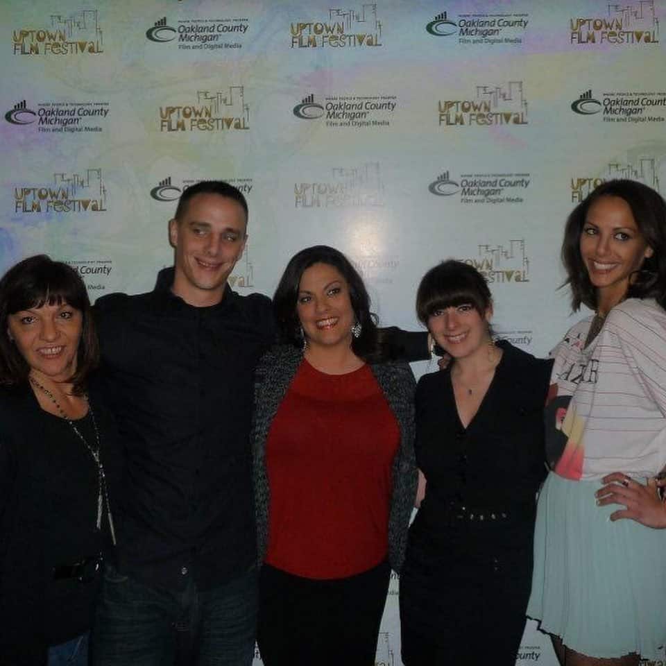 Kristen Doute with her mother Faye, brother Ryan, sisters Amy and Casey.