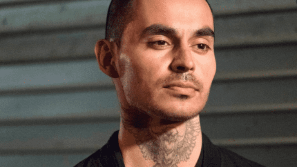 Mayans S4 - Manny Montana