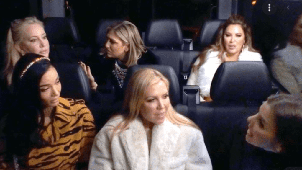 RHOC S16 - housewives travelling to Aspen