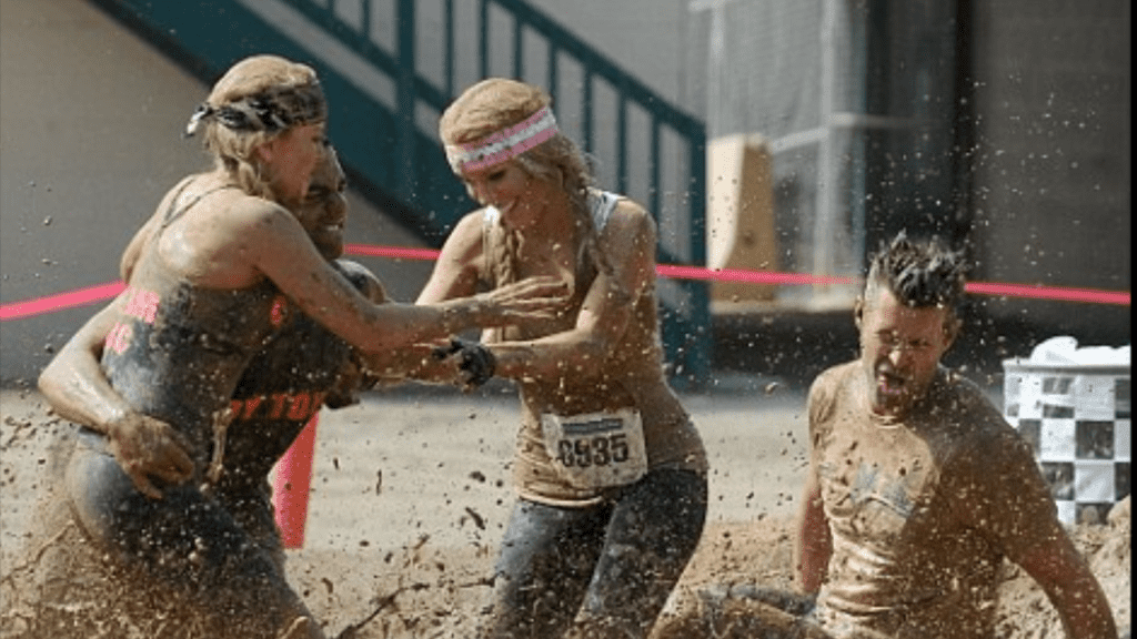 RHOC S7 - housewives participate in mud run