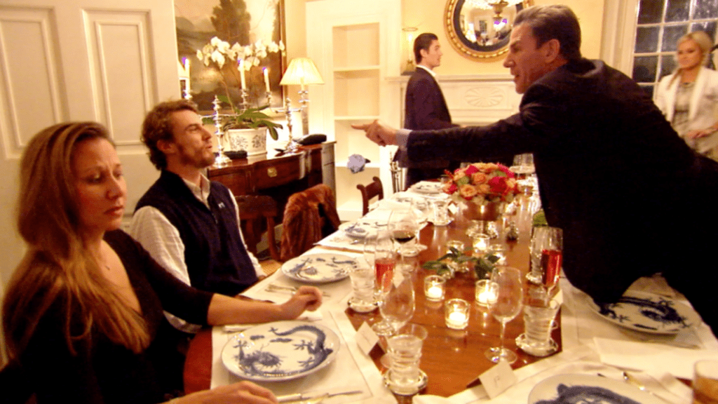 Southern Charm S1 - Thomas hosts a dinner party