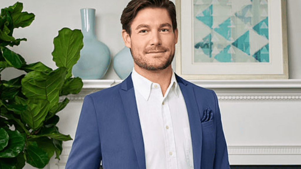Southern Charm S5 -Austen's parents encourage him to make some progress professionally