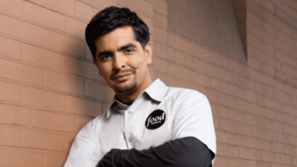 Chef Aaron Sanchez age, early life, wife, net worth, restaurants 