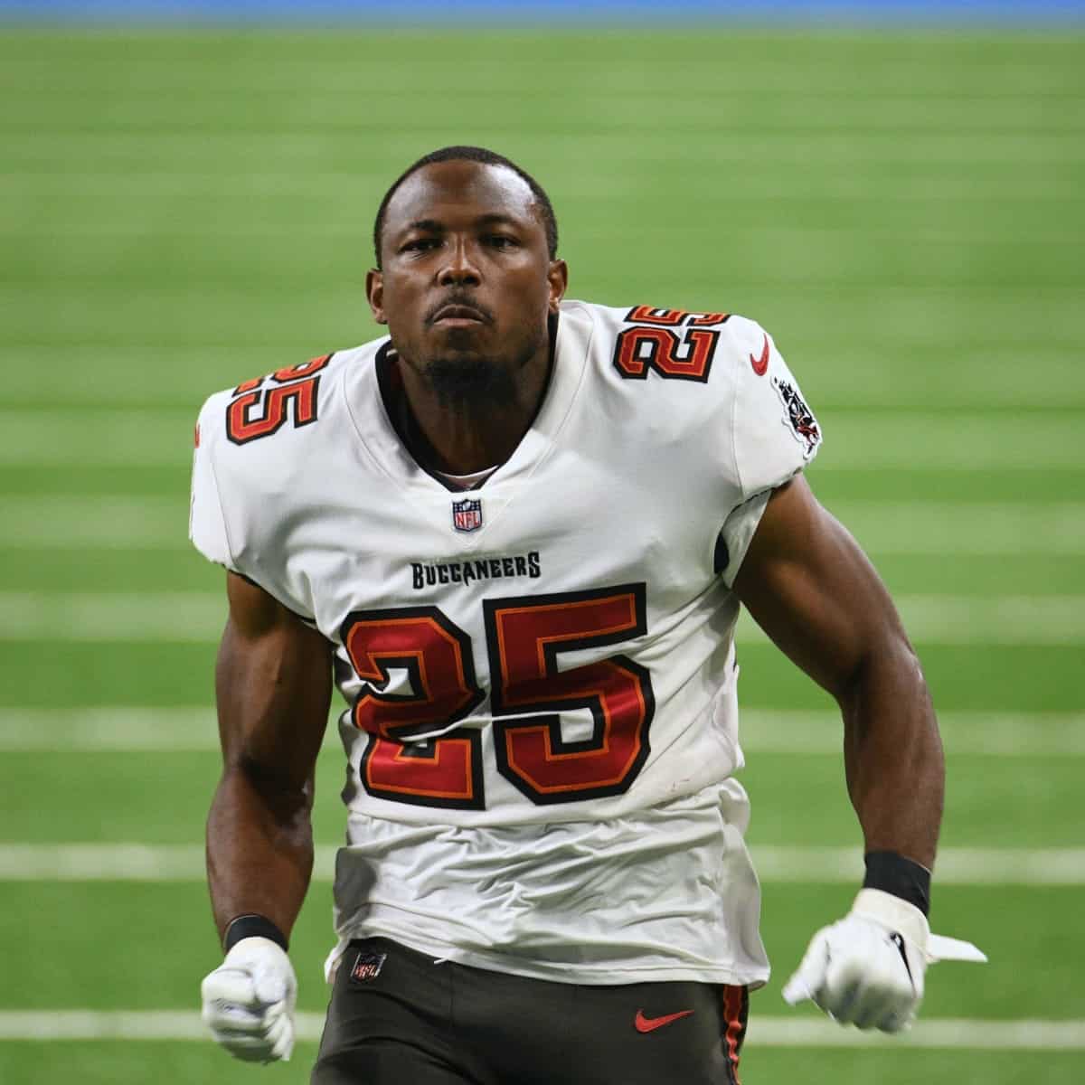 LeSean McCoy’s Net Worth, Height, Age, & Personal Info Wiki The New