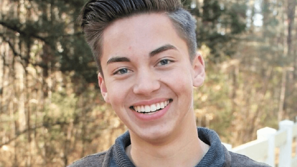Asa Howard’s Net Worth, Height, Age, & Personal Info Wiki