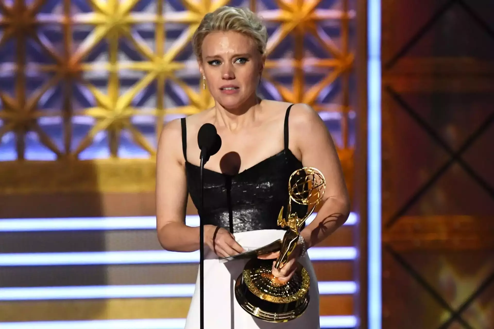 Kate McKinnon receives award for her successful career