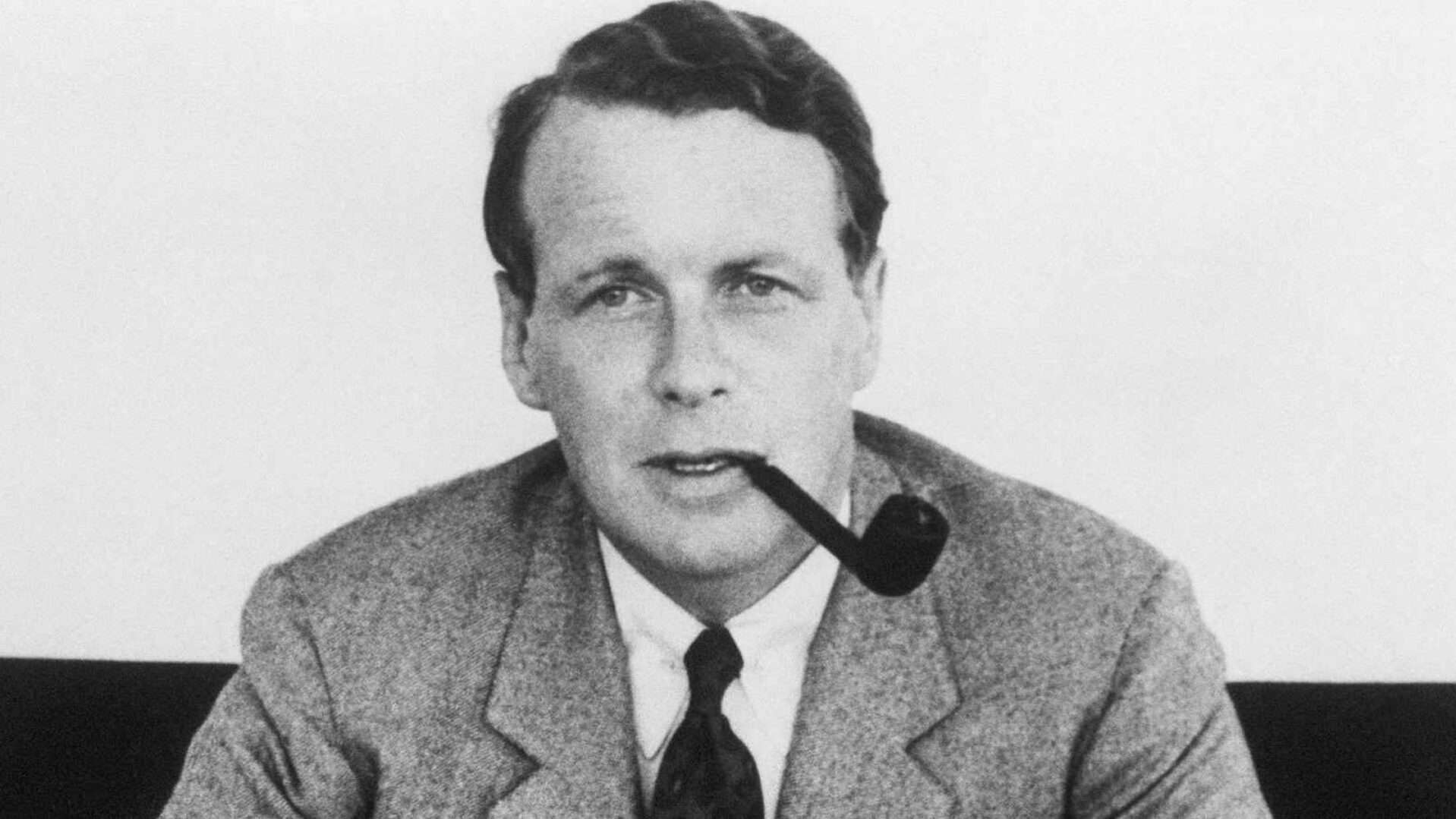 Who is David Ogilvy's wife?
