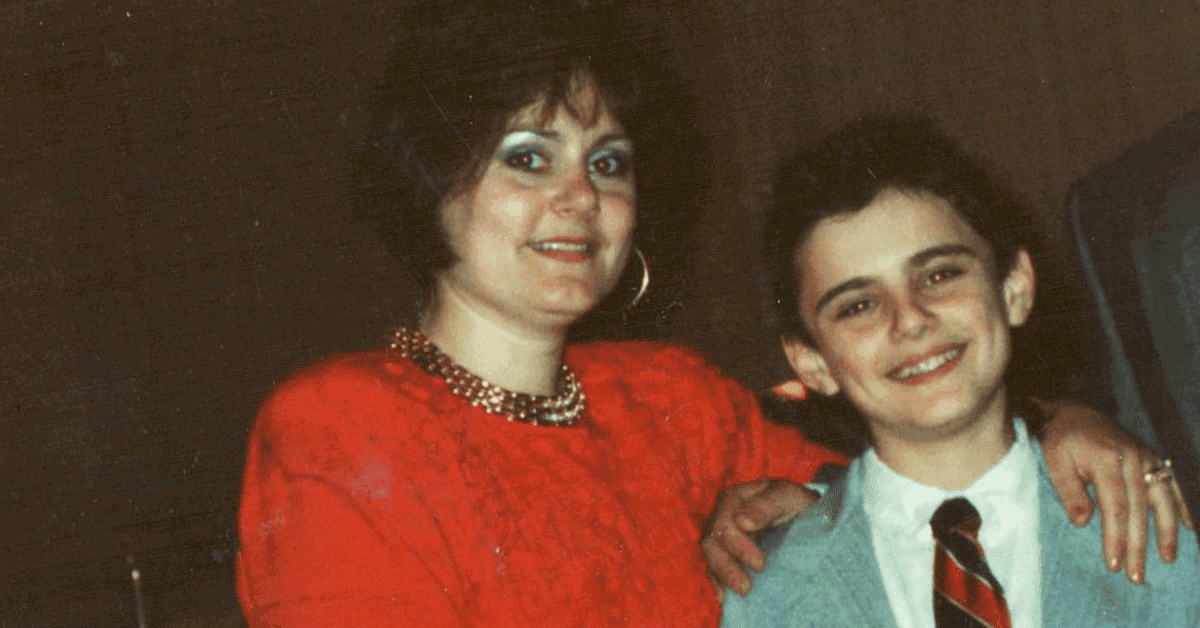 young Gary Vaynerchuk with his mother